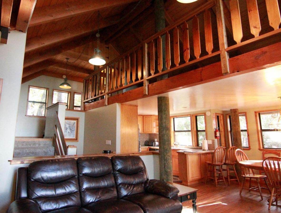 Tree House Lodge 西优胜美地 外观 照片